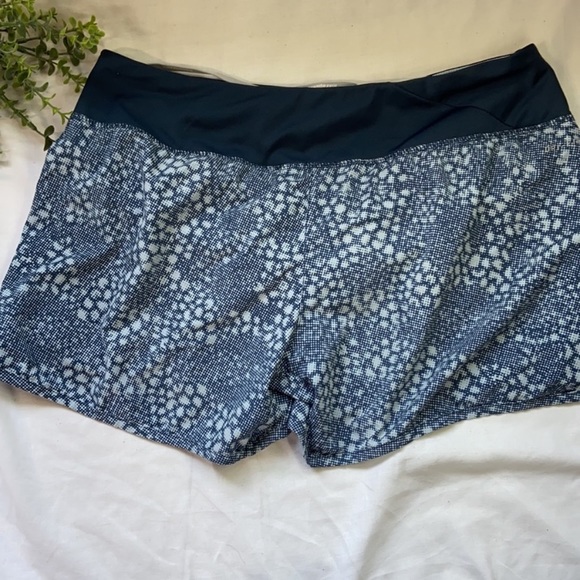 Blue & White Patterned Nike Dry-Fit Running Shorts, M - Picture 2 of 8